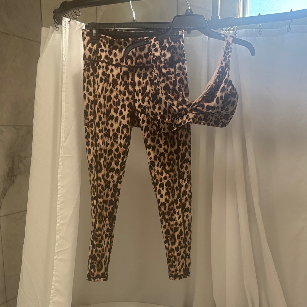 Victoria's Secret Leopard Leggings & Bra